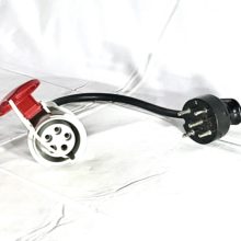 Adaptateur Type T9 25a 5 broches Mâle=> CEE16A femelle